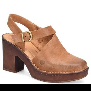 Born Devlyn Distressed Suede Platform size 8M